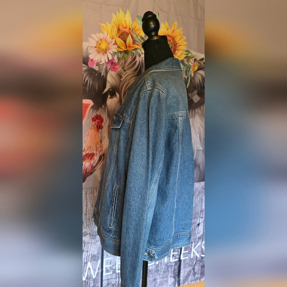 Sonoma Denim Jacket with Heart Pin - Picture 8 of 11